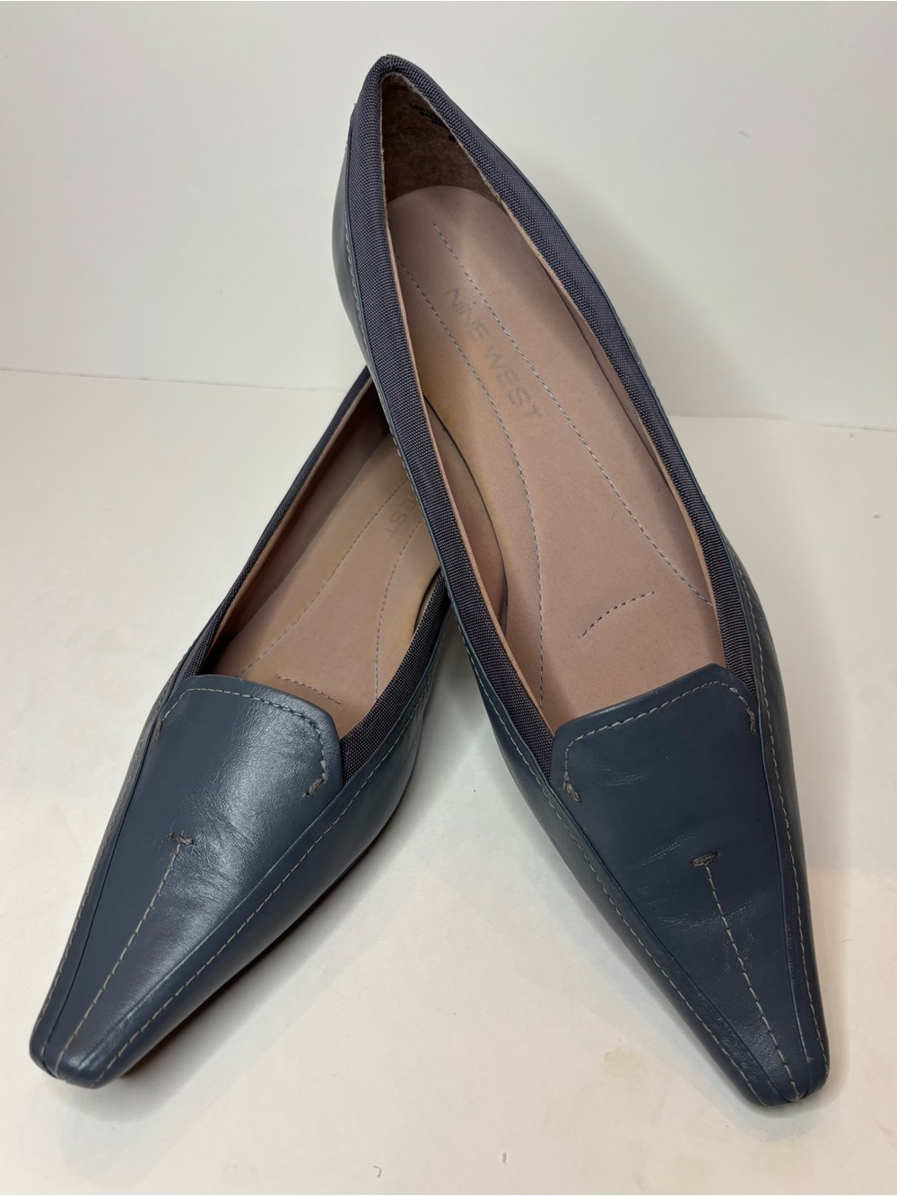 Nine West Pointed Toe Leather Flats in Slate Gray-Blue